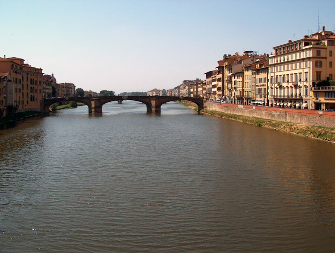 Vista Arno dal ponte Vecchio